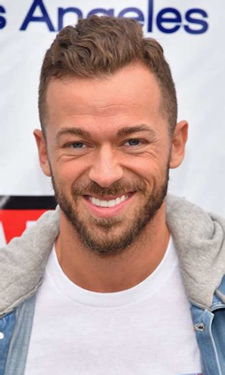 Artem Chigvintsev Celebrity Profile – Hollywood Life