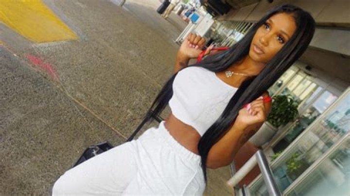 Bernice Burgos Enjoys Wild Night Making It Rain On Twerking Strippers
