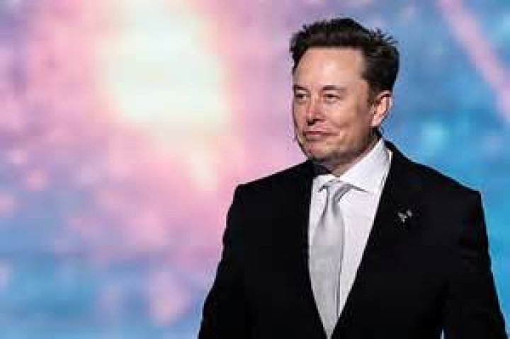 Elon Musk Claims He Texted Bill Gates About Why He Can’t Take His Stance On Climate Change ‘Seriously’
