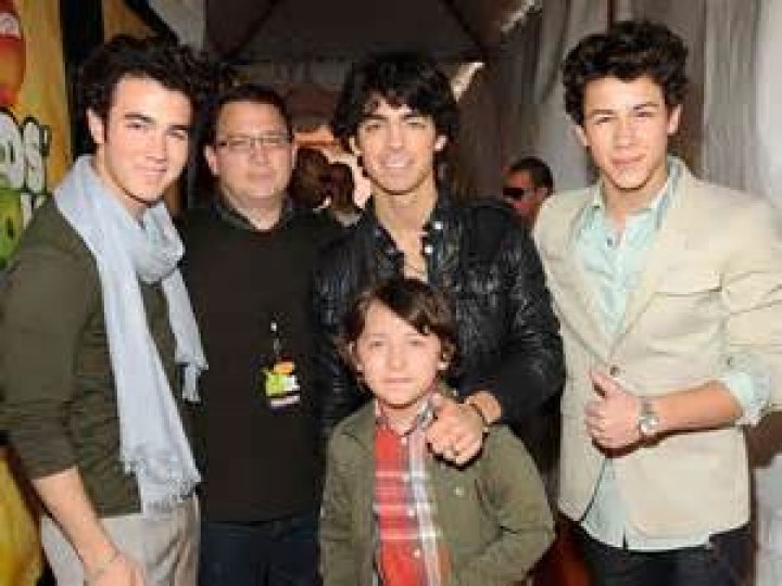 Jonas Brothers’ Dad Reveals Scary Colon Cancer Diagnosis: The Family Was ‘Shaken’
