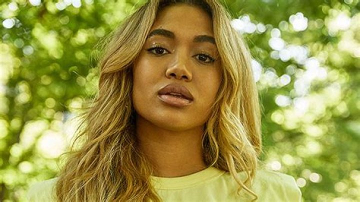 New Character Scoop About Lauren & Tariq — Interview – Hollywood Life